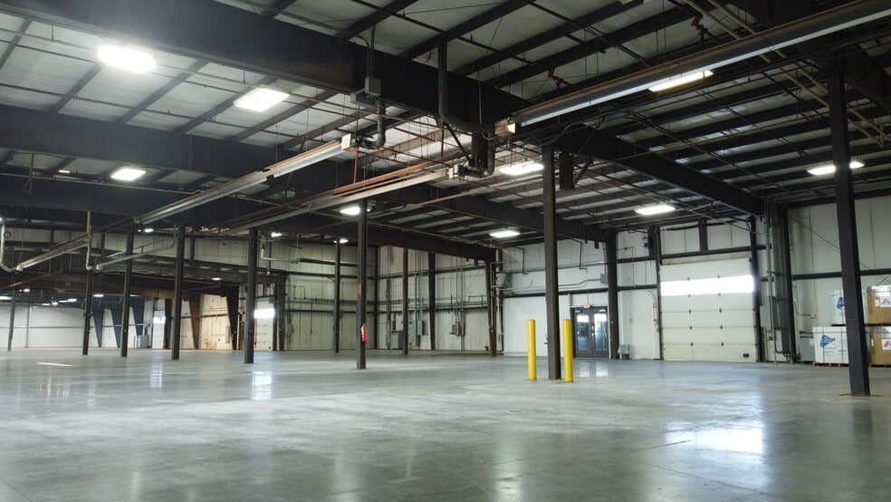 More Photos Of 3400 W O St, Lincoln Manufacturing For Sale
