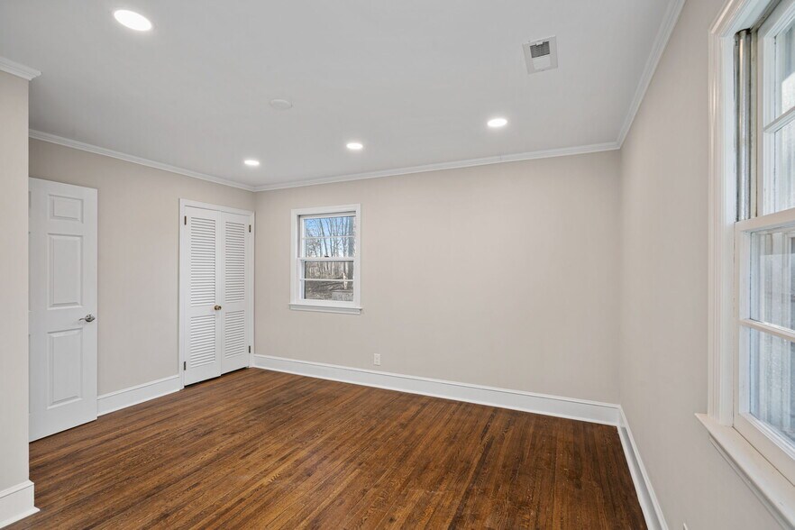 More Photos Of 247 Unionville Indian Trail Rd W, Indian Trail Office Residential For Sale