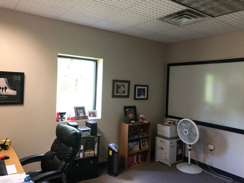 More Photos Of 2200 N 11th St, Reading Flex For Sale