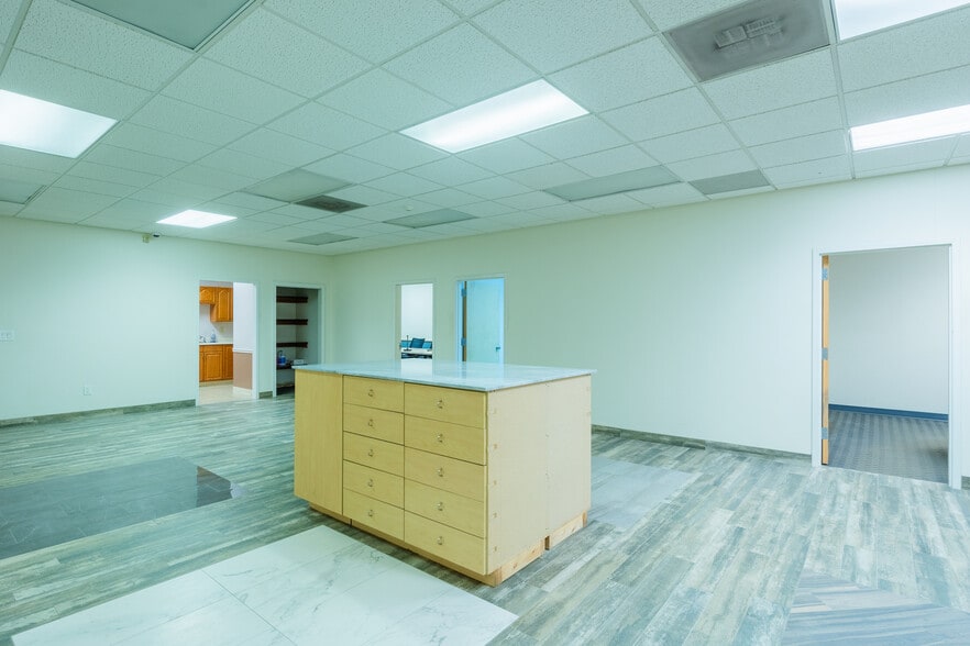 More Photos Of 663 Pennsylvania Ave, Elizabeth Warehouse For Lease