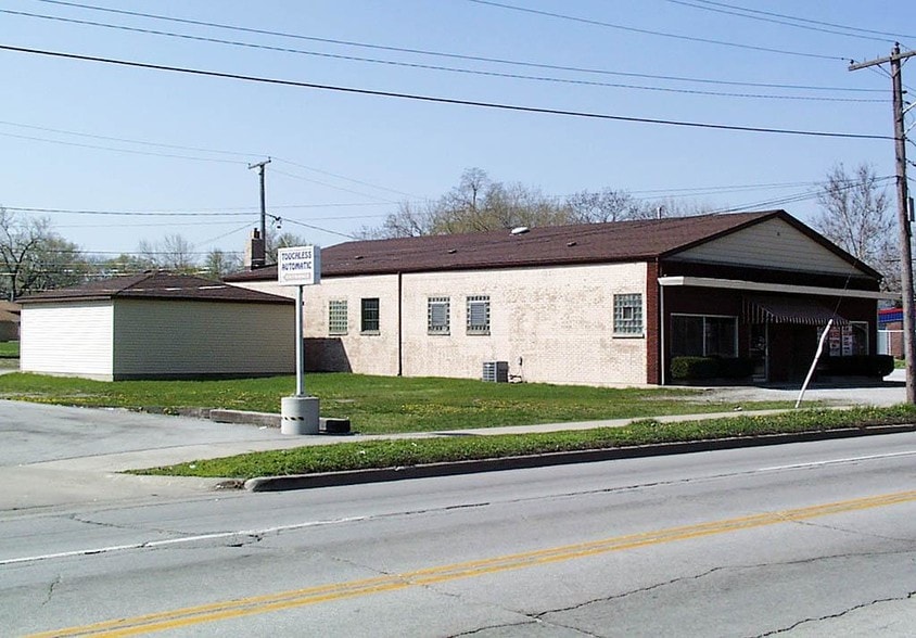 Primary Photo Of 747 E 142nd St, Dolton Flex For Sale