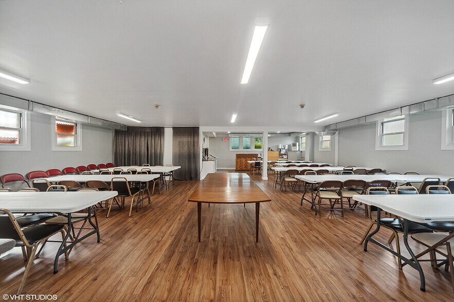 More Photos Of 240 Olde Half Day Rd, Lincolnshire Religious Facility For Sale