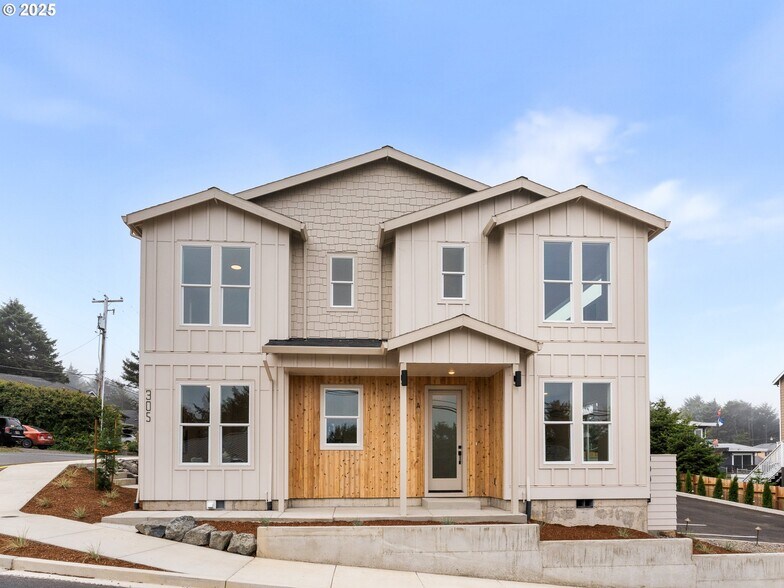 More Photos Of 305 Jetty ave, Lincoln City Multifamily For Sale