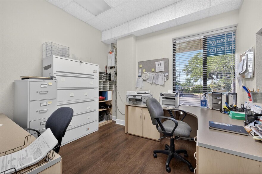 More Photos Of 14141 46th St N, Clearwater Medical For Sale