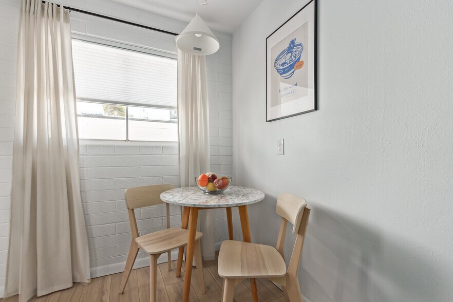 More Photos Of 4711 N 15th Ave, Phoenix Specialty For Sale