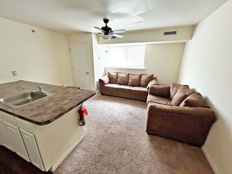 More Photos Of 150 N Main St, Mansfield Apartments For Sale