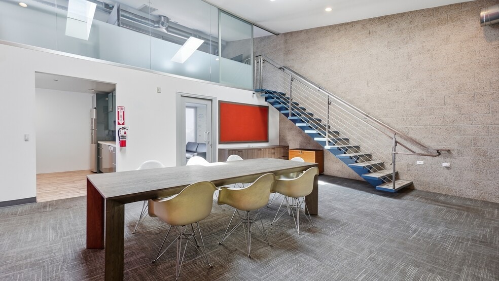 More Photos Of 123-127 Lomita St, El Segundo Loft Creative Space For Sale