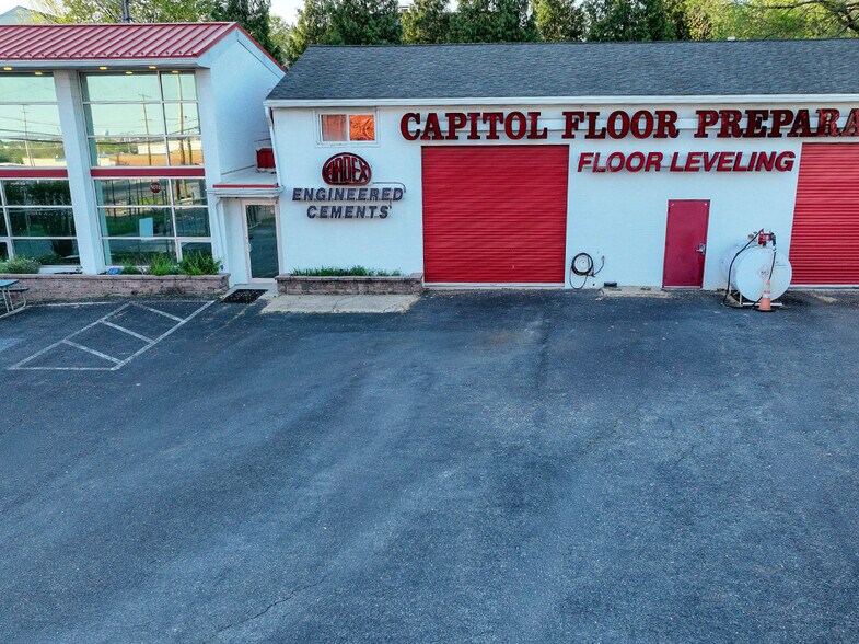 More Photos Of 7400 Philadelphia Rd, Baltimore Flex For Sale