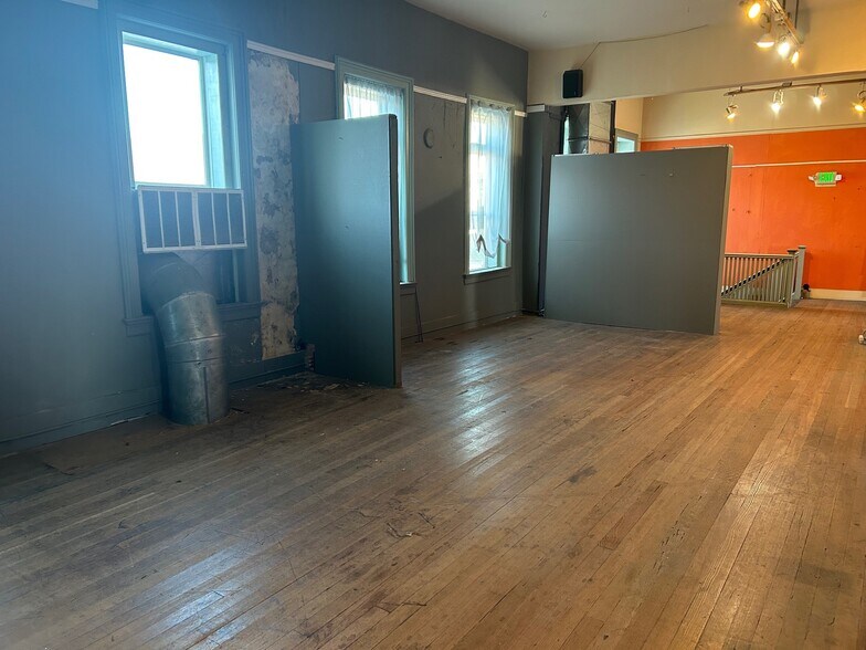 More Photos Of 119 Petaluma Blvd, Petaluma Storefront For Sale