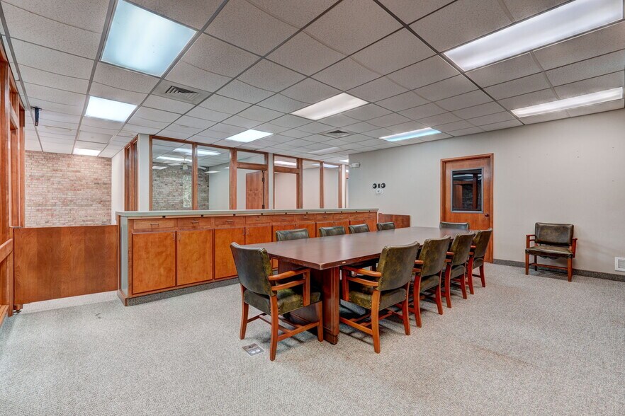More Photos Of 3311 Burlington Rd, Greensboro Office For Sale