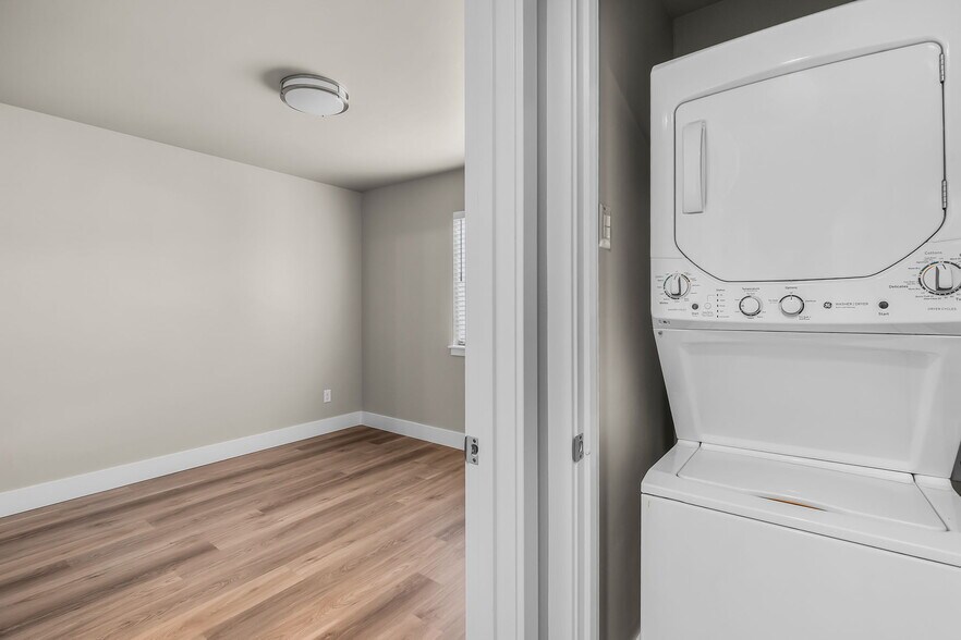 More Photos Of 63290 NW Ski Ln, Bend Multifamily For Sale