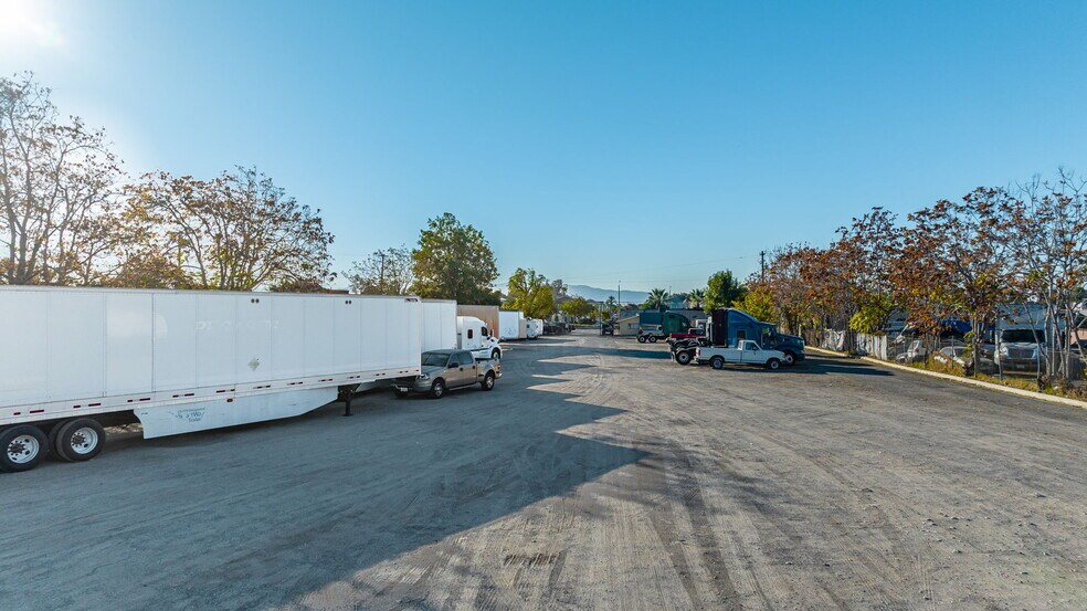 More Photos Of 5570 W Mission Blvd, Ontario Contractor Storage Yard For Sale