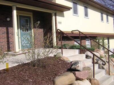 More Photos Of 959 Baker Rd, Dexter Office For Lease