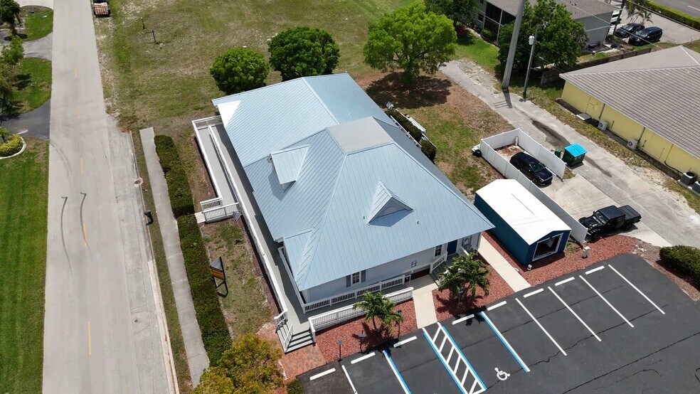 Primary Photo Of 506 SW 47th Ter, Cape Coral Medical For Sale