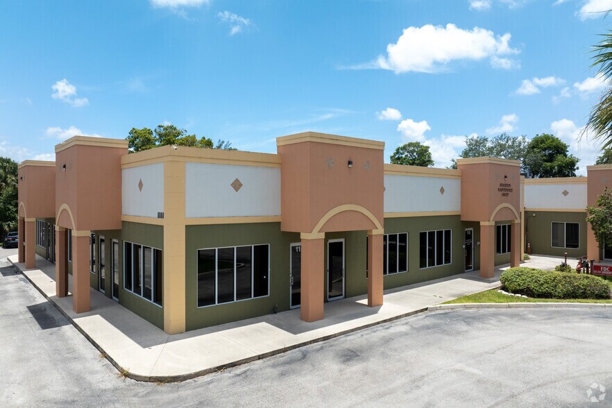 More Photos Of 1975 Sansbury Way, West Palm Beach Showroom For Lease