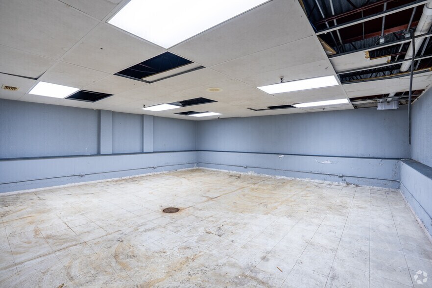 More Photos Of 3835 Gulfway Dr, Port Arthur Warehouse For Lease