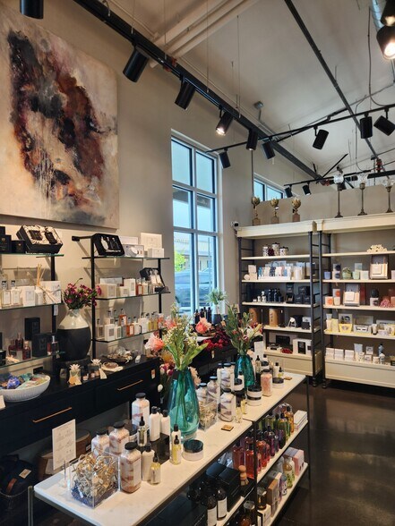 More Photos Of 4315B S Settler Dr, Ridgefield General Retail For Lease