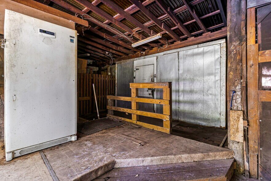 More Photos Of 360 Bill Garsee rd, Moscow Specialty For Sale