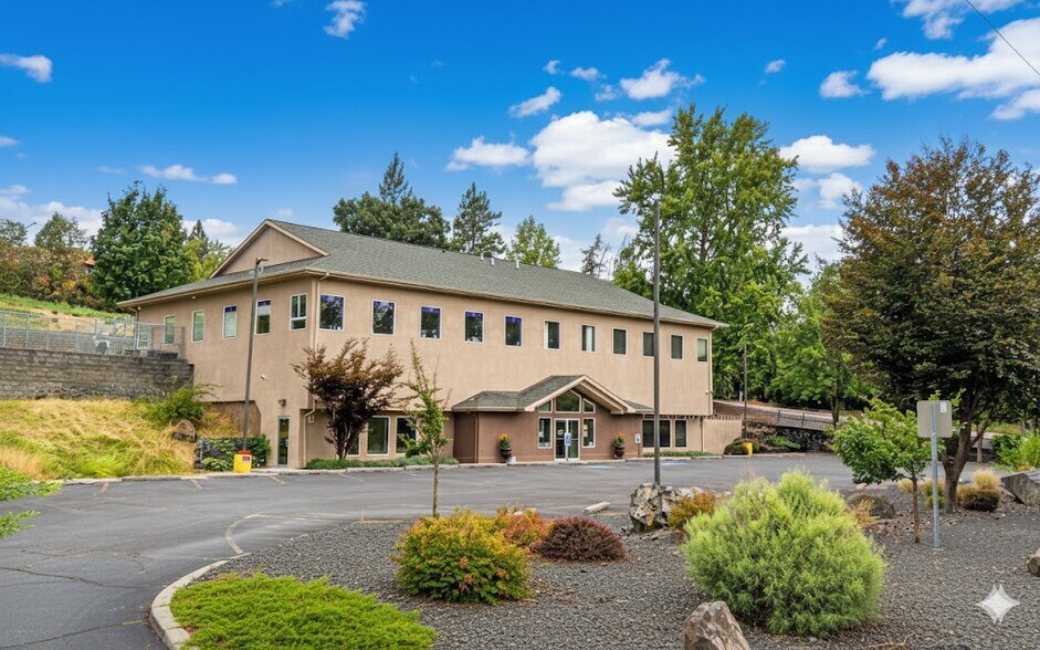 More Photos Of 1717 W 6th Ave, Spokane Medical For Lease