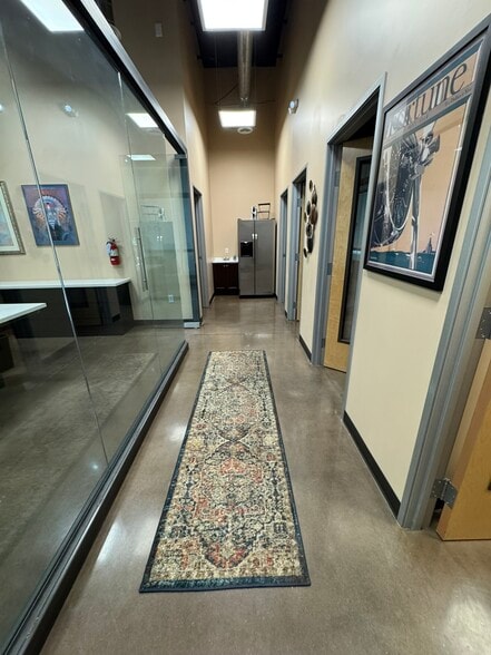 More Photos Of 5680 W Chandler Blvd, Chandler Loft Creative Space For Sale