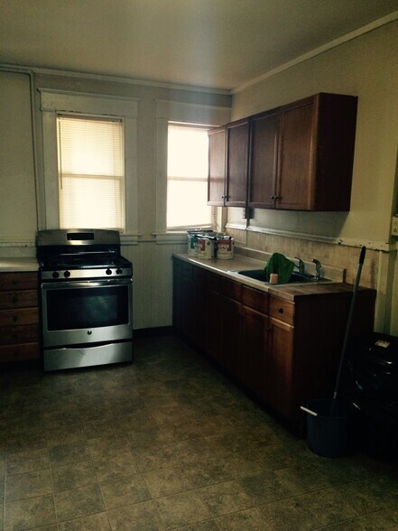 More Photos Of 78 Hawkins St, Derby Apartments For Lease