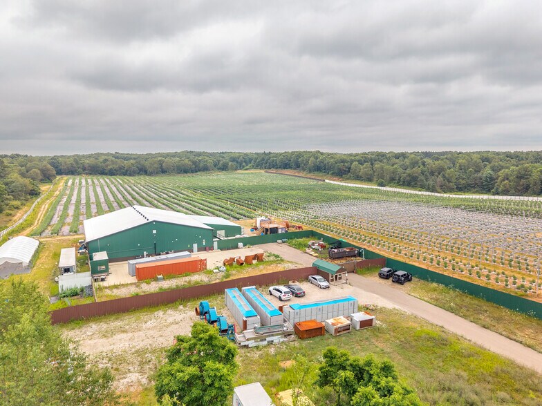 More Photos Of 21736 Bedford Rd N, Battle Creek Industrial For Sale