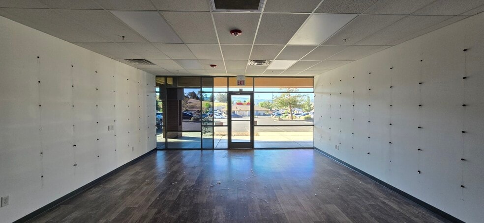 More Photos Of 1200-1260 Gail Gardner Way, Prescott General Retail For Lease