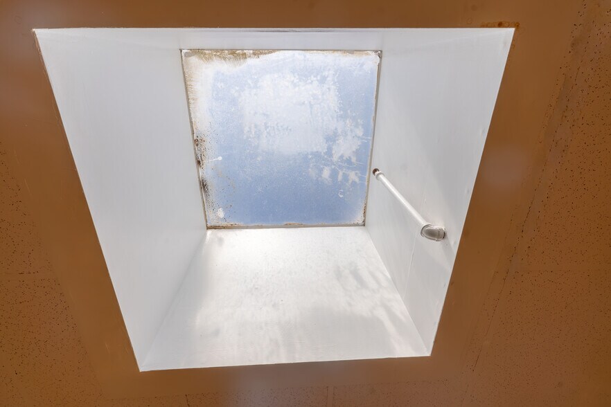 More Photos Of 328 7th St, Oakland Storefront Retail Office For Lease