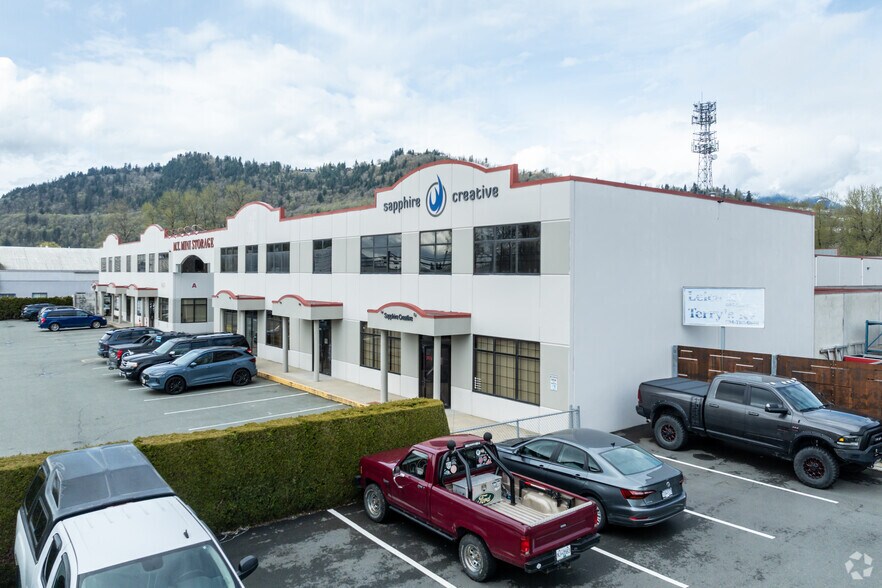 Primary Photo Of 44335 Yale Rd, Chilliwack Self Storage For Lease