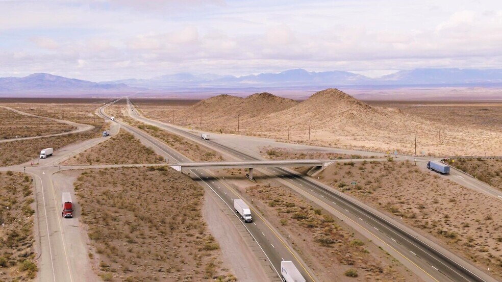 More Photos Of I-40 and Historic Route 66, Essex Land For Sale