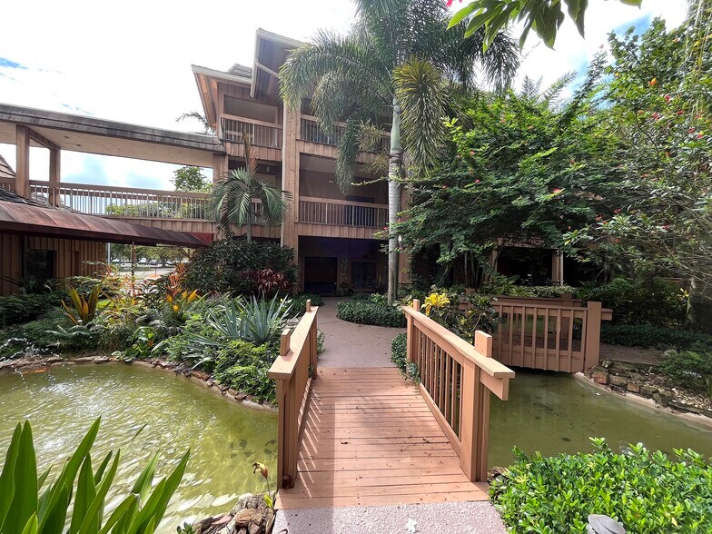 More Photos Of 7800 W Oakland Park Blvd, Sunrise Medical For Sale