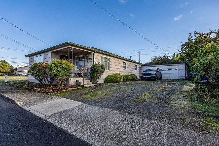 More Photos Of , Sandy Unknown For Sale