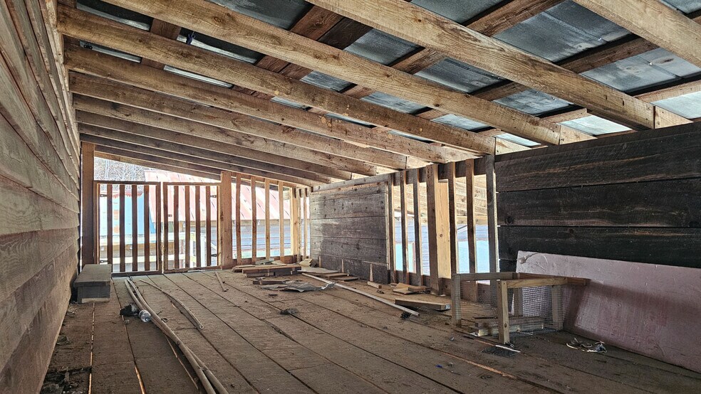 More Photos Of 5987 Highway 441, Wiley Storefront Retail Office For Sale