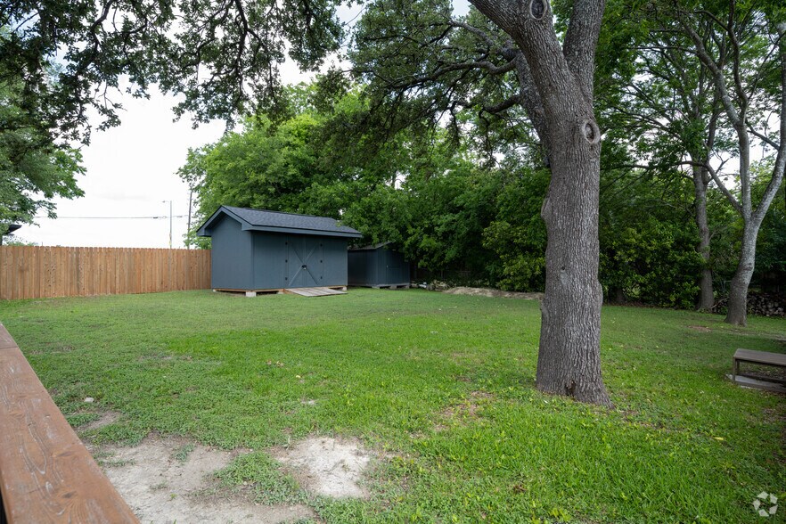 More Photos Of 1206 W Slaughter Ln, Austin Office For Lease