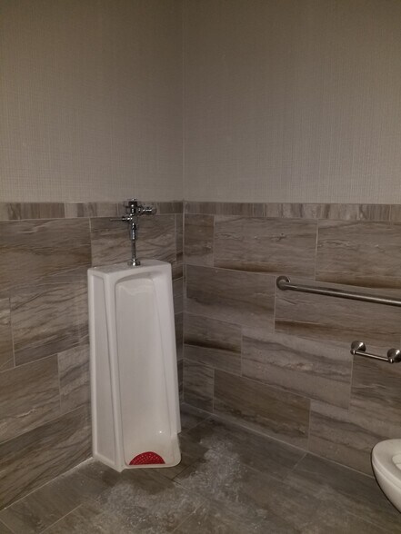 More Photos Of 3990 E SR 44, Wildwood Coworking Space