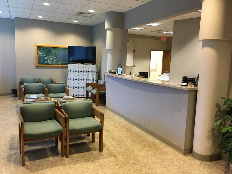 More Photos Of 900 NW 17th Ave, Delray Beach Medical For Sale