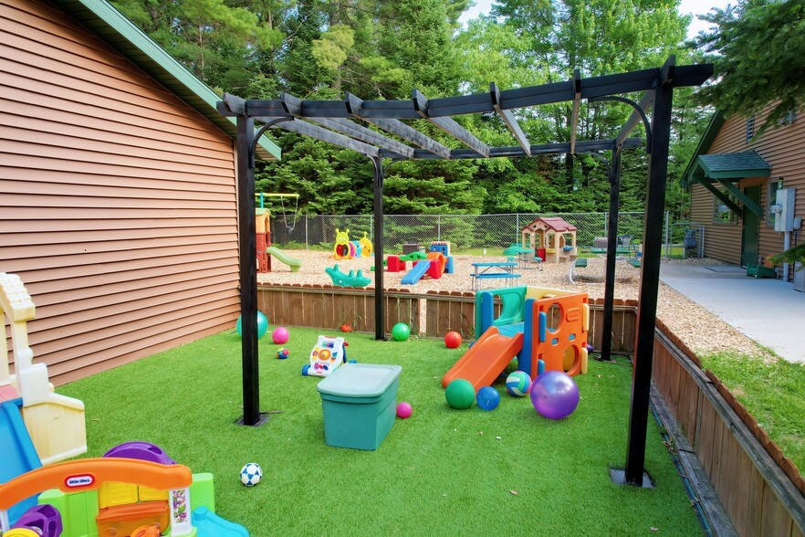 More Photos Of 564 State Highway 155, Saint Germain Schools For Sale