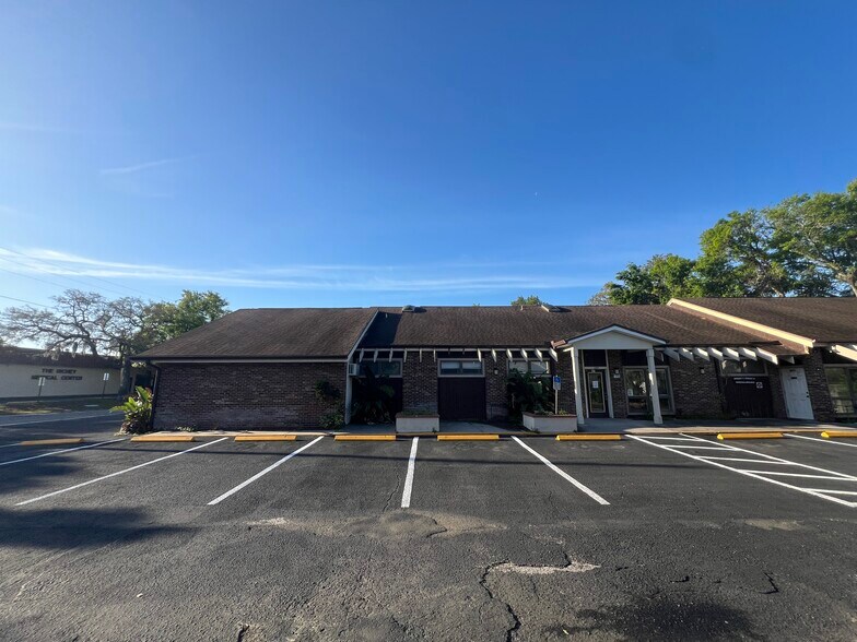 More Photos Of 5427 Water St, New Port Richey Medical For Sale