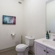 More Photos Of 1055 W 3rd Ave, Columbus Showroom For Lease