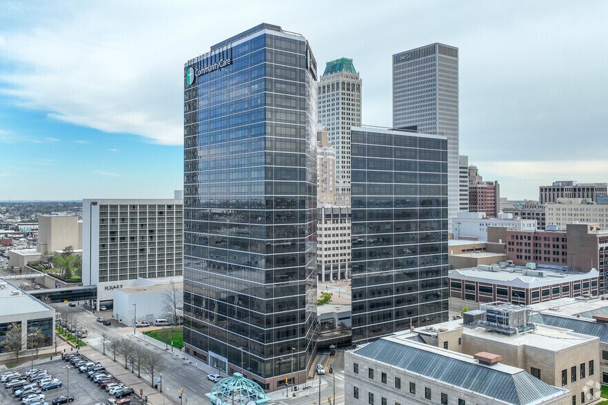 More Photos Of 1 W 3rd St, Tulsa Office For Lease