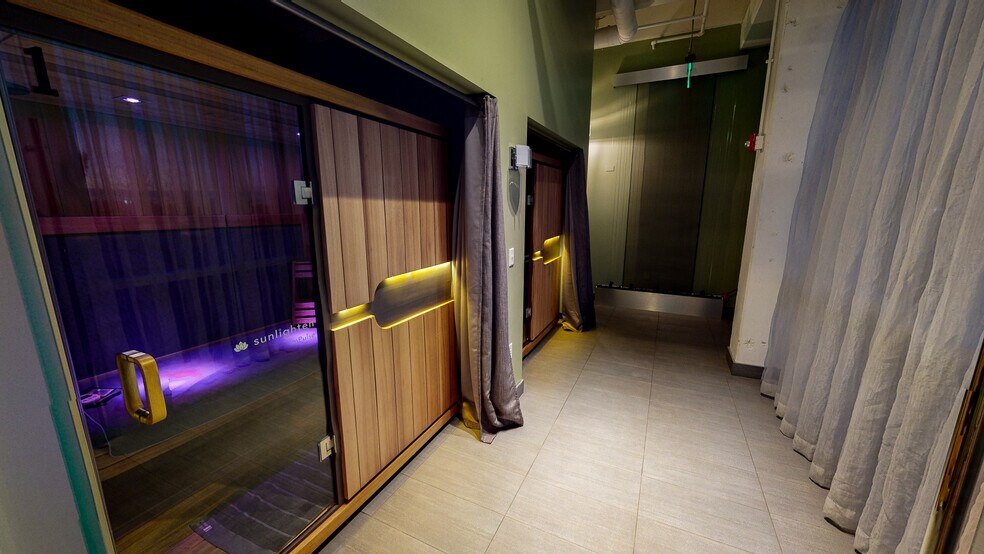 More Photos Of 7373 W 107th St, Overland Park Office For Lease