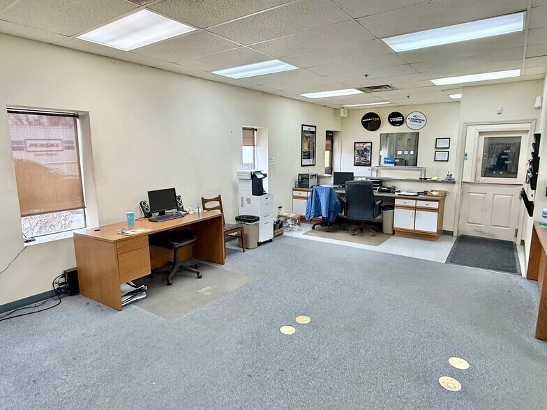 More Photos Of 12045 6300 Rd, Montrose Flex For Sale
