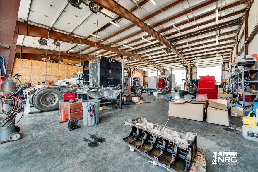 More Photos Of 7300 S County Road 1270, Midland Warehouse For Lease