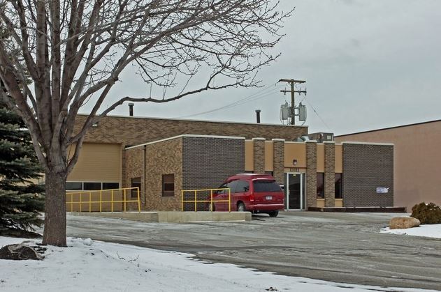 More Photos Of 13111 Newburgh Rd, Livonia Manufacturing For Lease