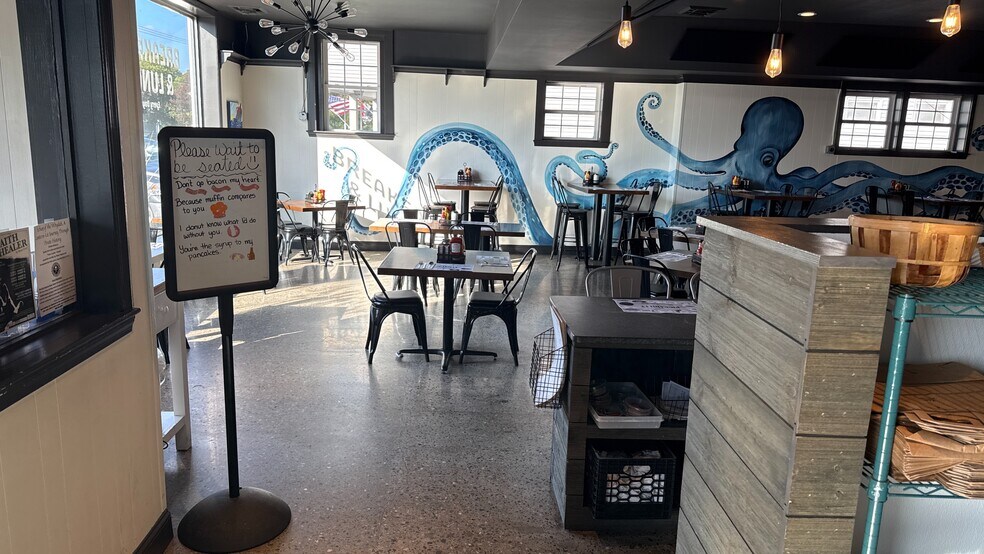 More Photos Of 1105 MA-28 Rt, South Yarmouth Restaurant For Sale