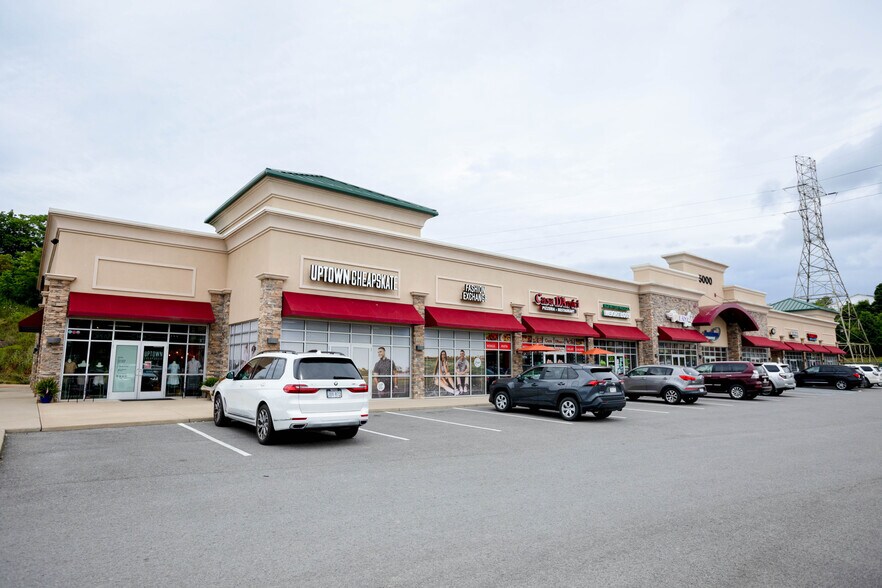 More Photos Of 5000-6000 Mid Atlantic Dr, Morgantown Storefront Retail Office For Lease