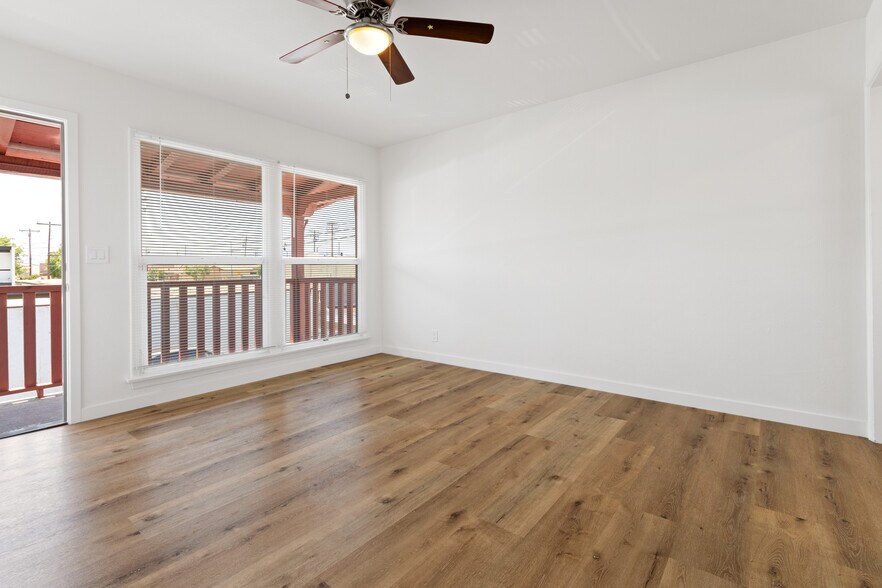 More Photos Of 44921 Trevor Ave, Lancaster Apartments For Sale