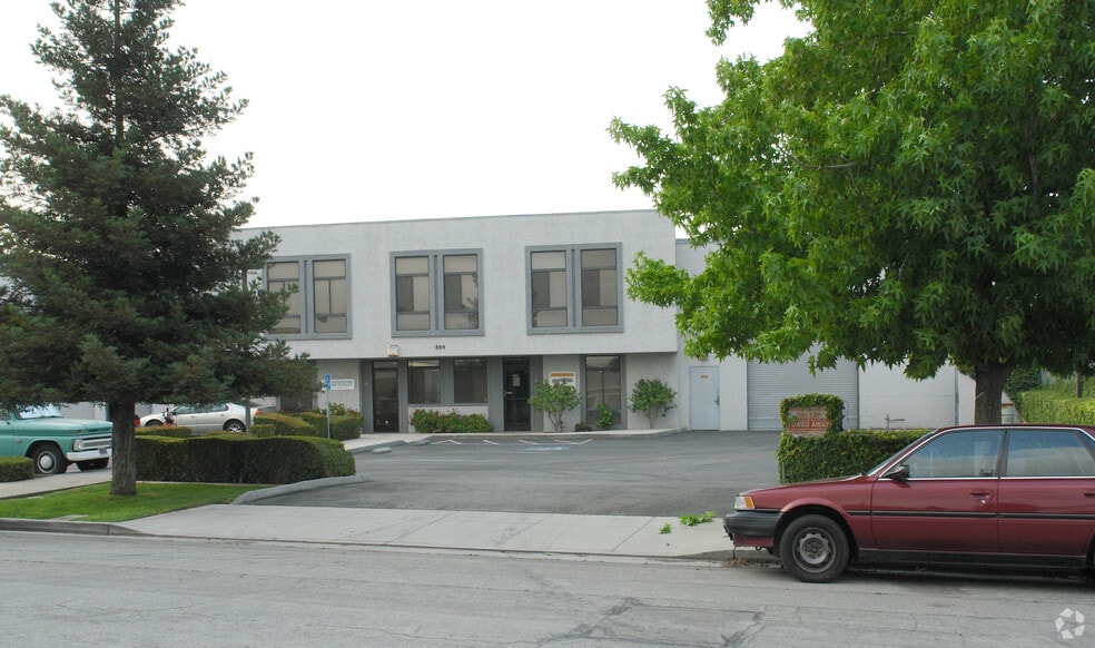 More Photos Of 800 Mathew St, Santa Clara Warehouse For Lease