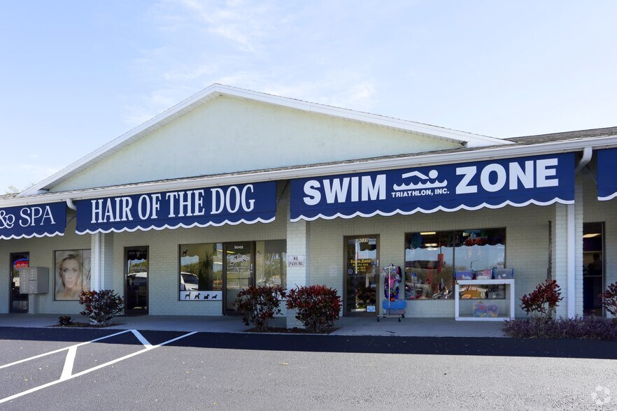 More Photos Of 9001-9099 4th St N, Saint Petersburg Freestanding For Lease