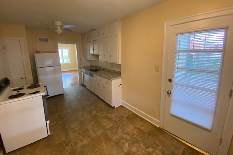 More Photos Of 224 Taylor Dr, Lexington Apartments For Sale
